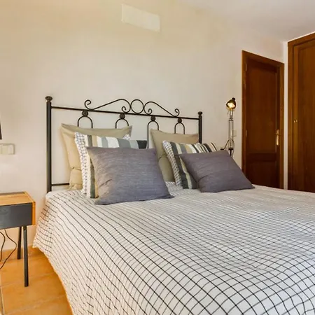 Chalet Son Pere By Slow